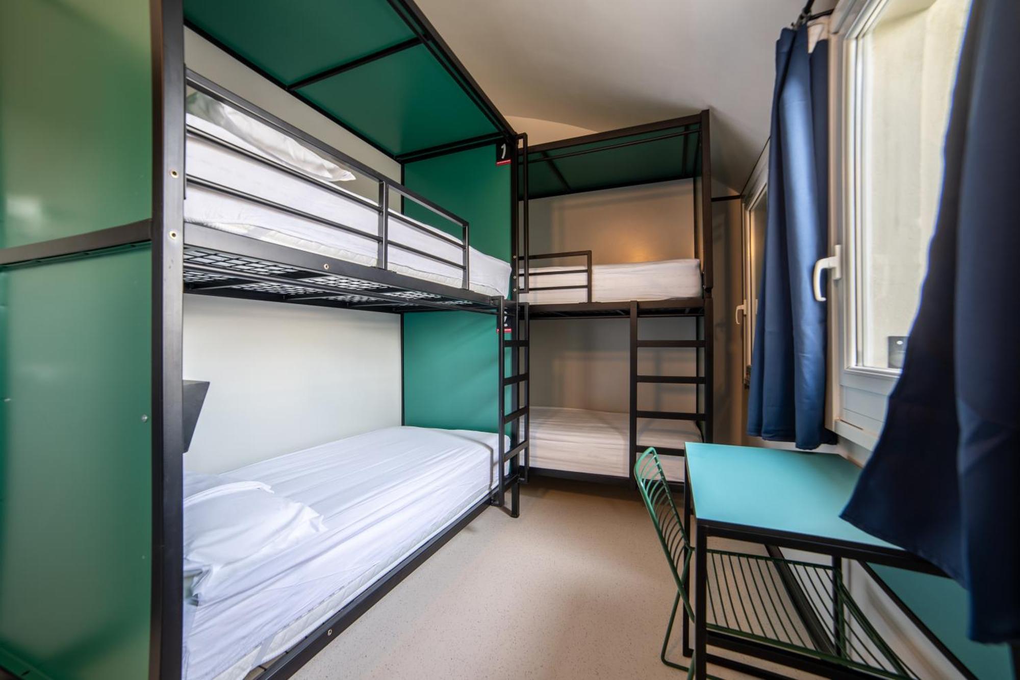 Yellowsquare Hostel